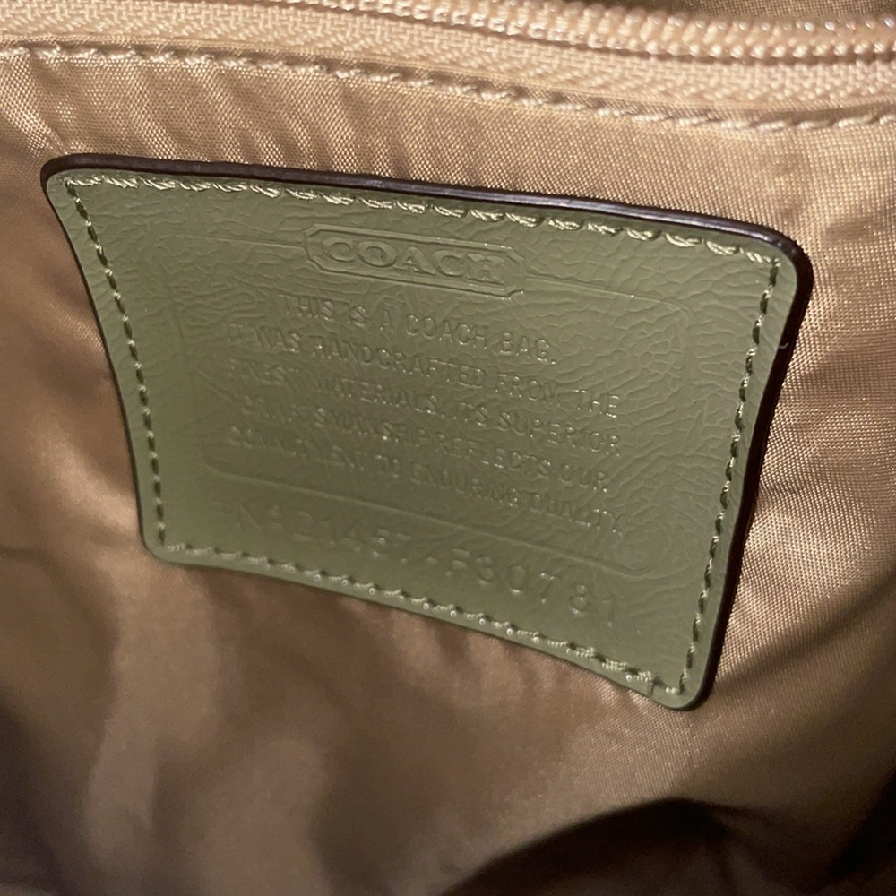 Coach back pack - Picture 3 of 7